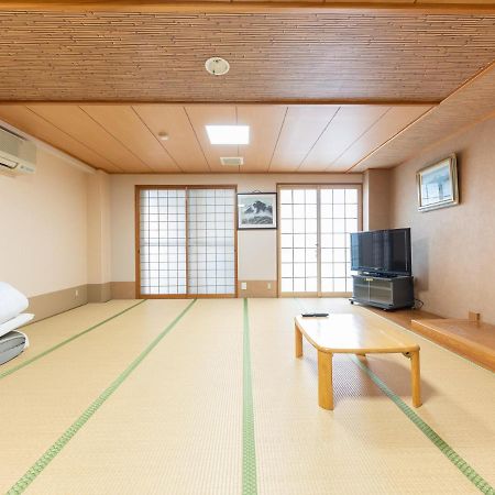 Отель Ryosou Minatosou Дзёэцу Экстерьер фото
