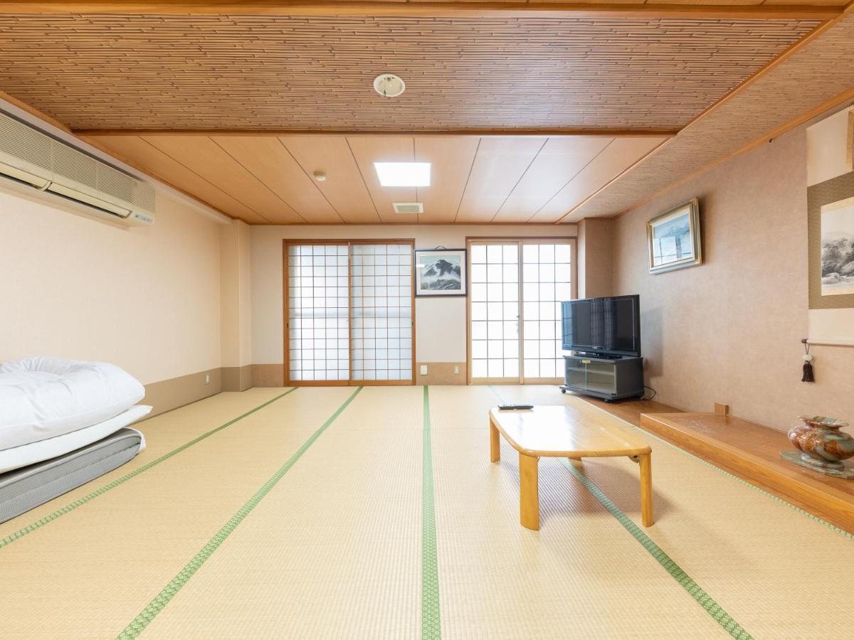 Отель Ryosou Minatosou Дзёэцу Экстерьер фото