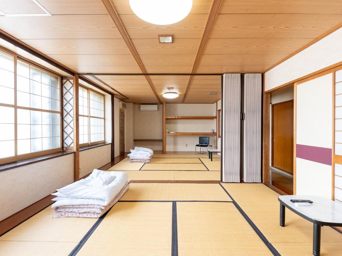 Отель Ryosou Minatosou Дзёэцу Экстерьер фото